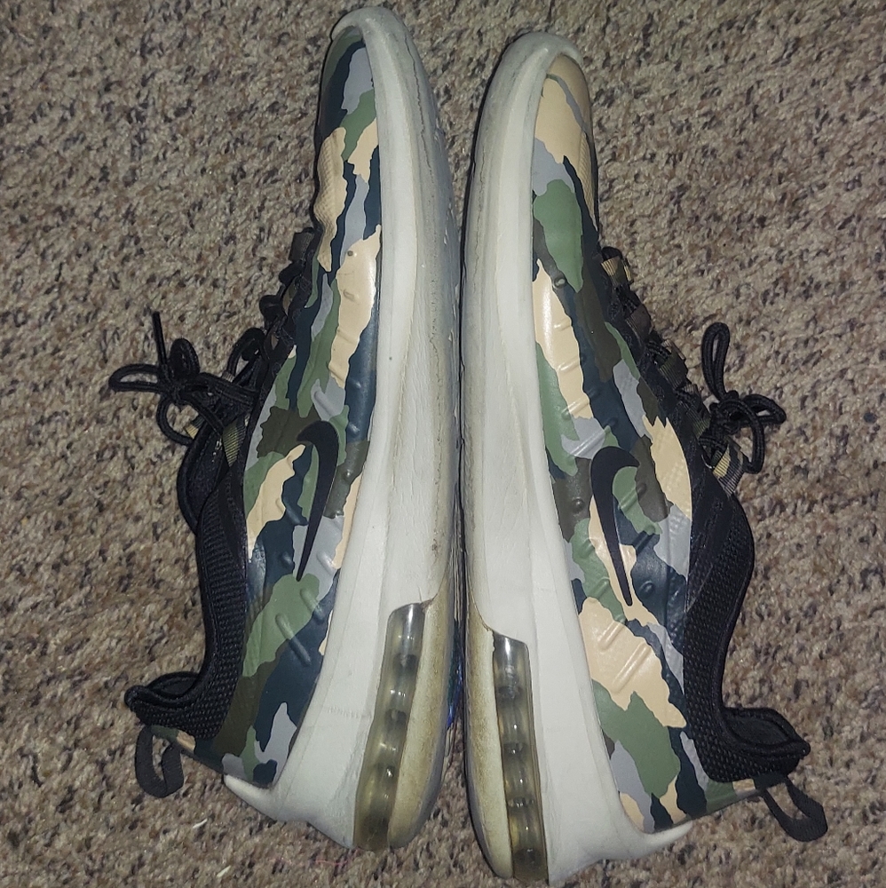 Nike air max axis